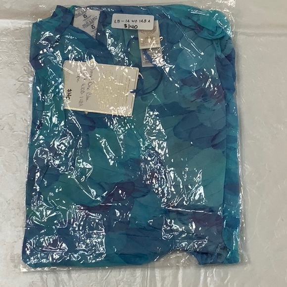 Lisa Blue WINGED ONES Cape - Celestial Blue - Picture 12 of 14